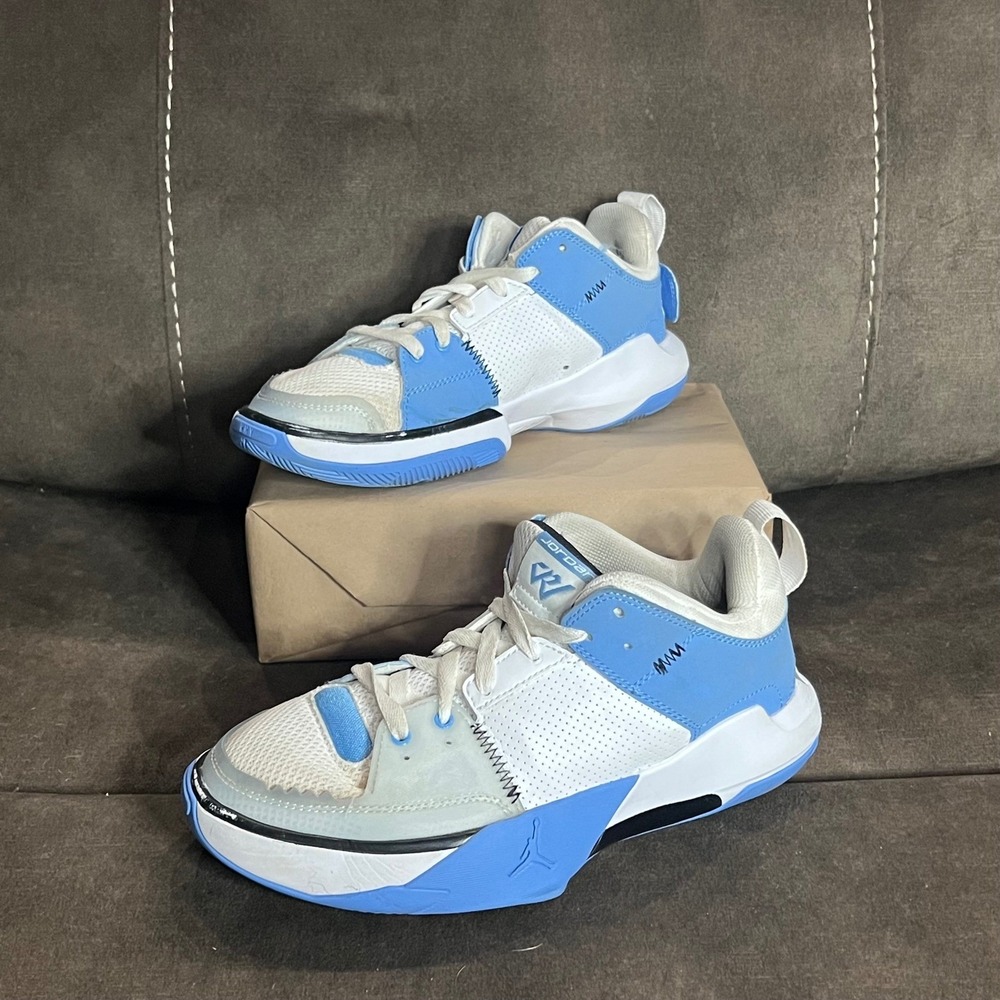 Jordan Why Not Zer0.5‎ GS Youth Basketball Shoes White Blue Size 5.5Y EUC